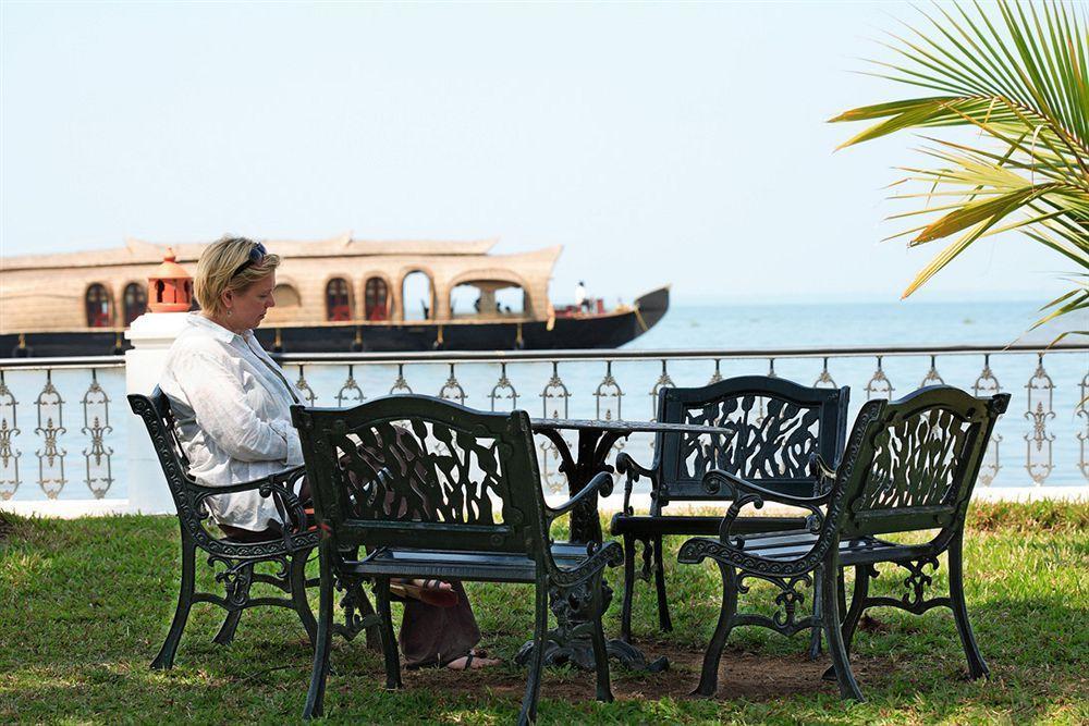 Cocobay Resort Kumarakom Restaurante foto